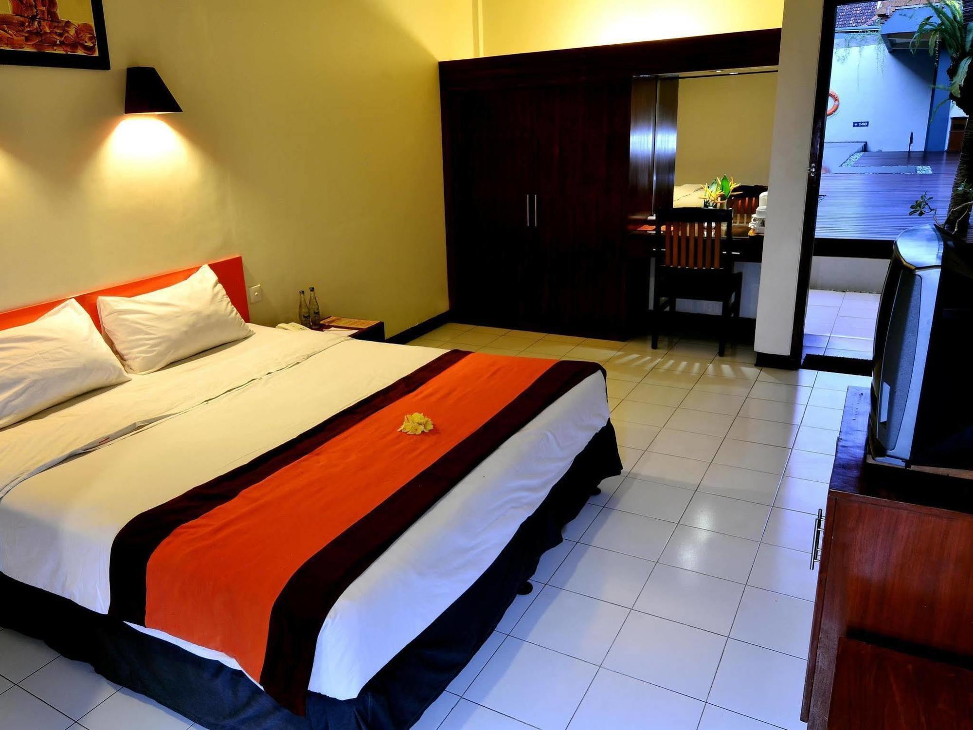 The Yani Hotel Bali Pesanggaran Exteriör bild
